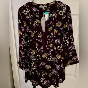 Daniel Rainn Plus-Size 2X Floral blouse- NWT- Patoke split neck knit top